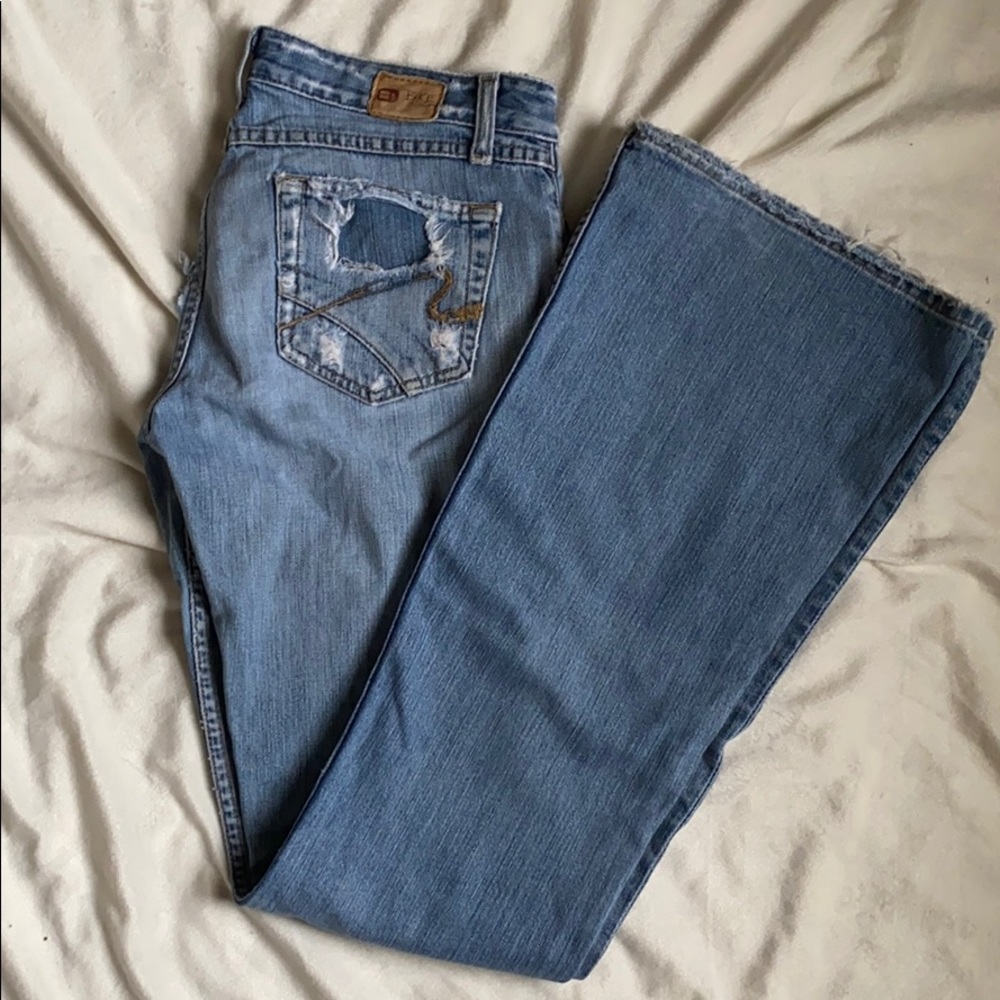 BKE Distressed Flare Jeans Size 29 X 35 1/2